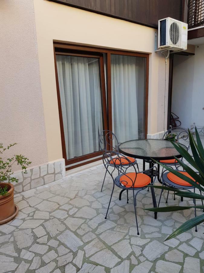 L&M Studio Apartman Apartman Póla Kültér fotó